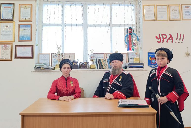 Министерство обороны наградило инструкторов Кубанского казачьего центра «Баско» медалями «За укрепление боевого содружества»